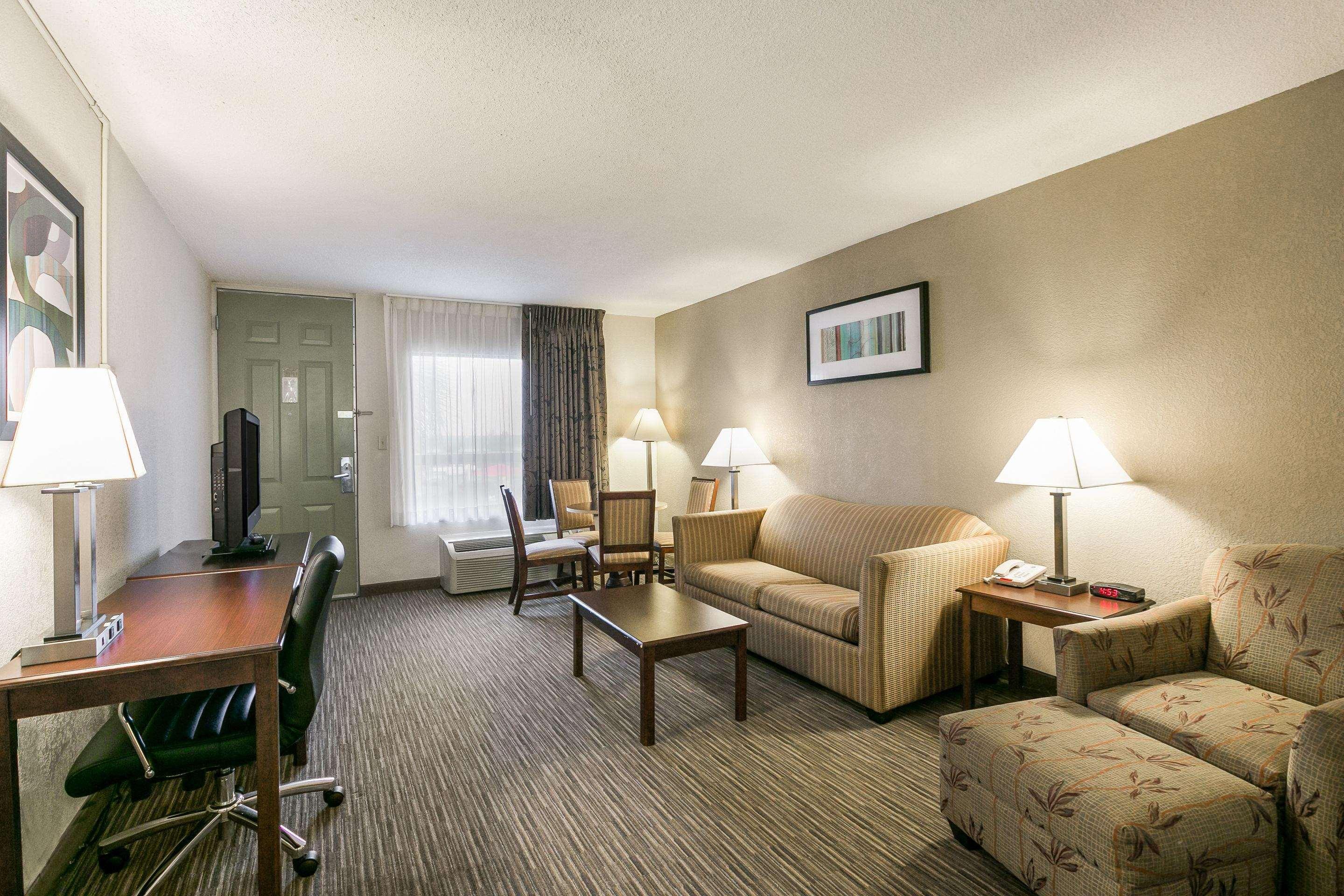 Hotel Quality & Near