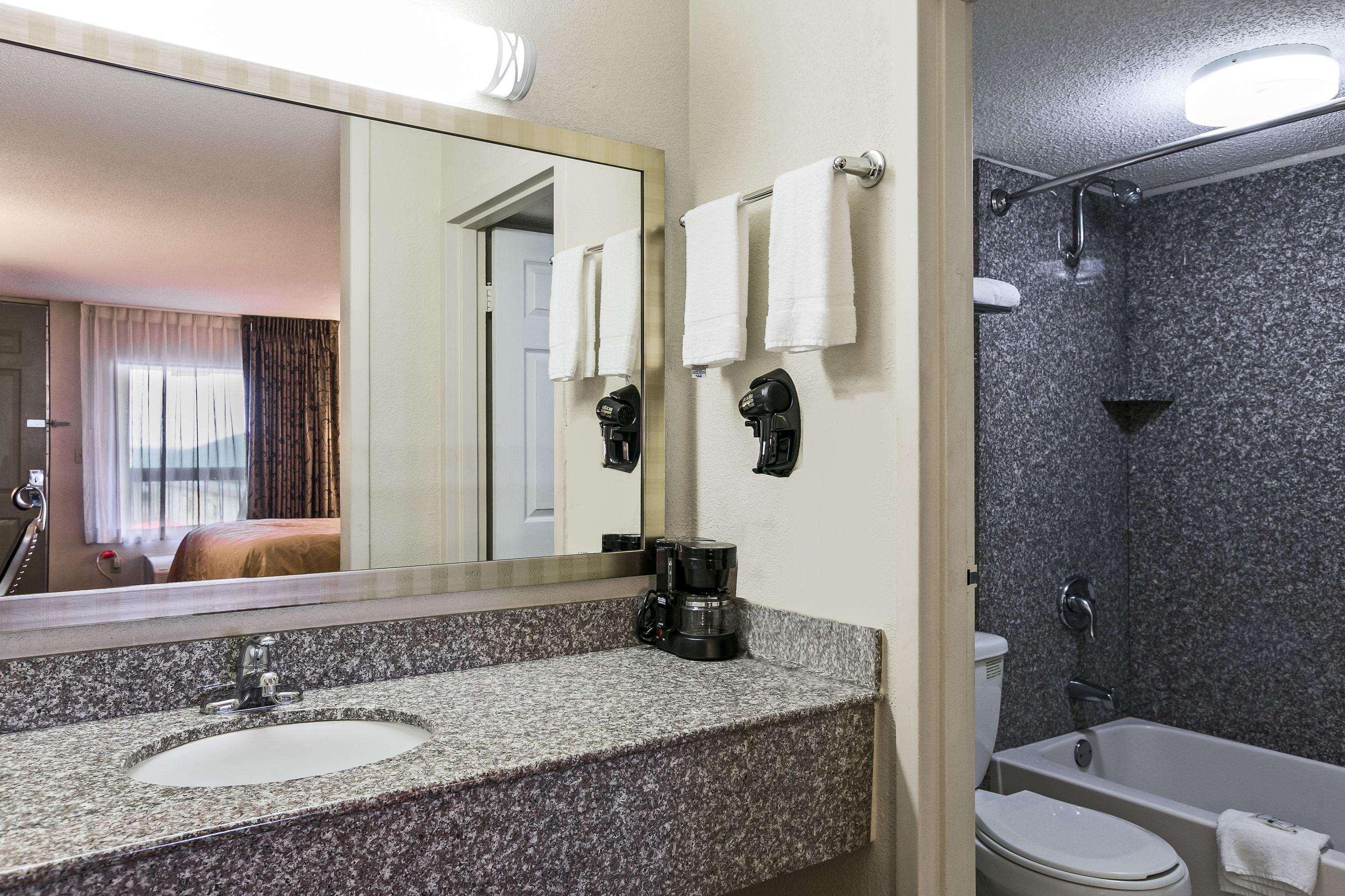 Quality & Near Hotel 2*