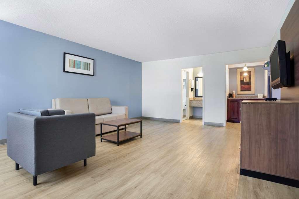 Hotel Quality & Near 2*