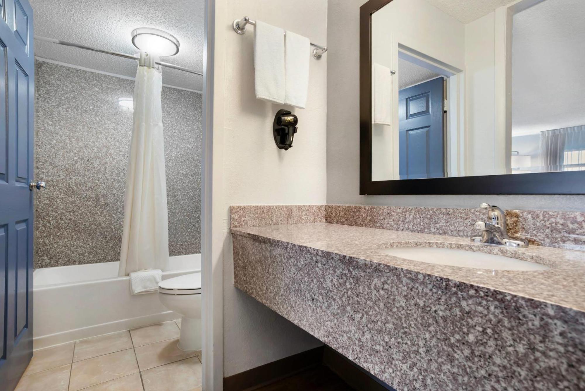 Quality & Near Hotel Eufaula